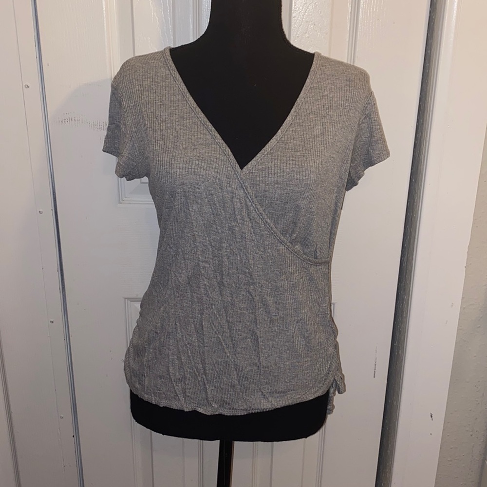 Olivia Rae | women’s top | blouse | gray | large